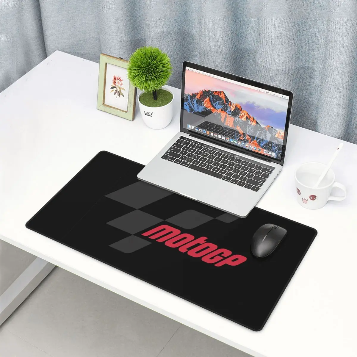 Essential Gaming Accessories - Grand tapis de souris avec logo